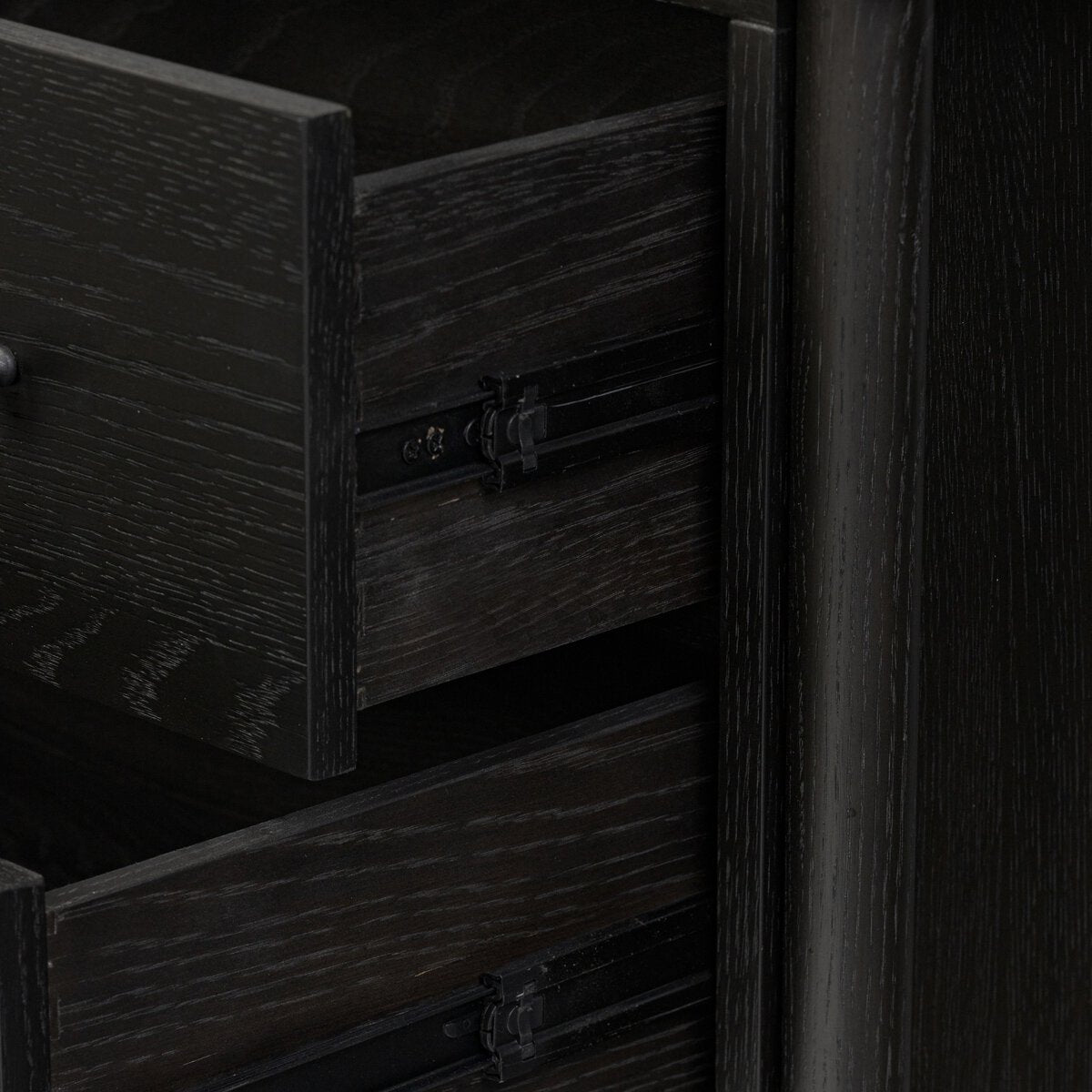 Lara Nightstand