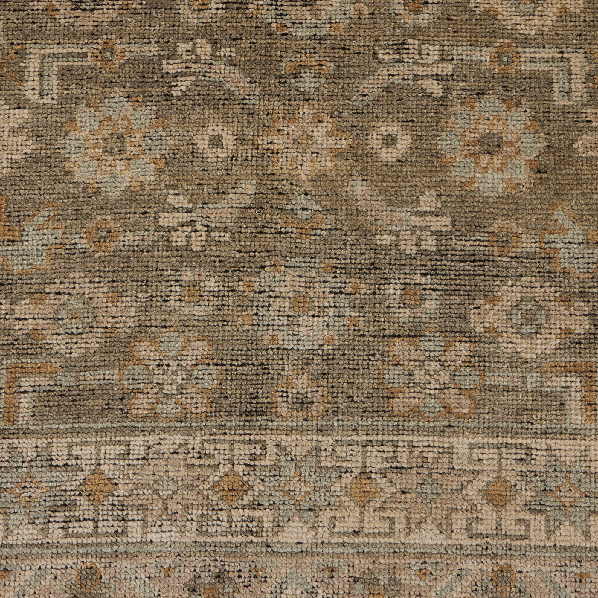 Riley Hand-knotted Rug