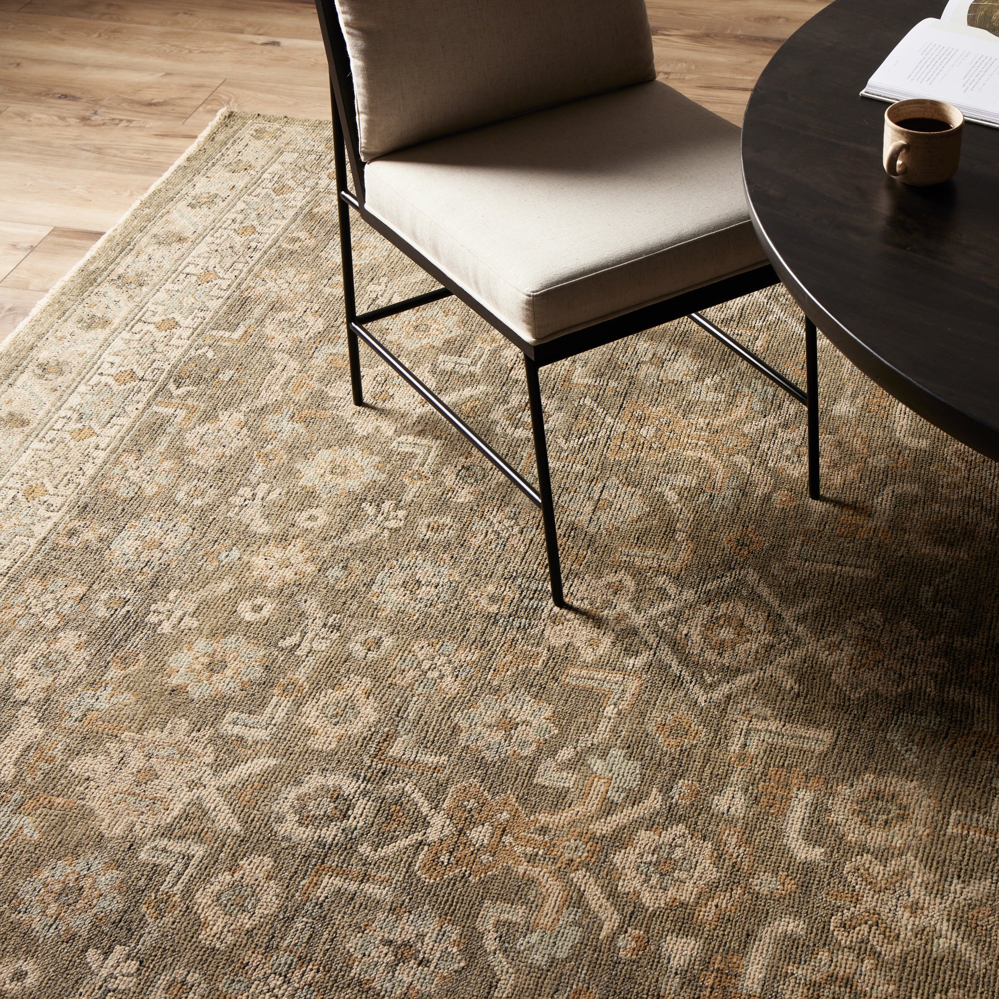 Riley Hand-knotted Rug