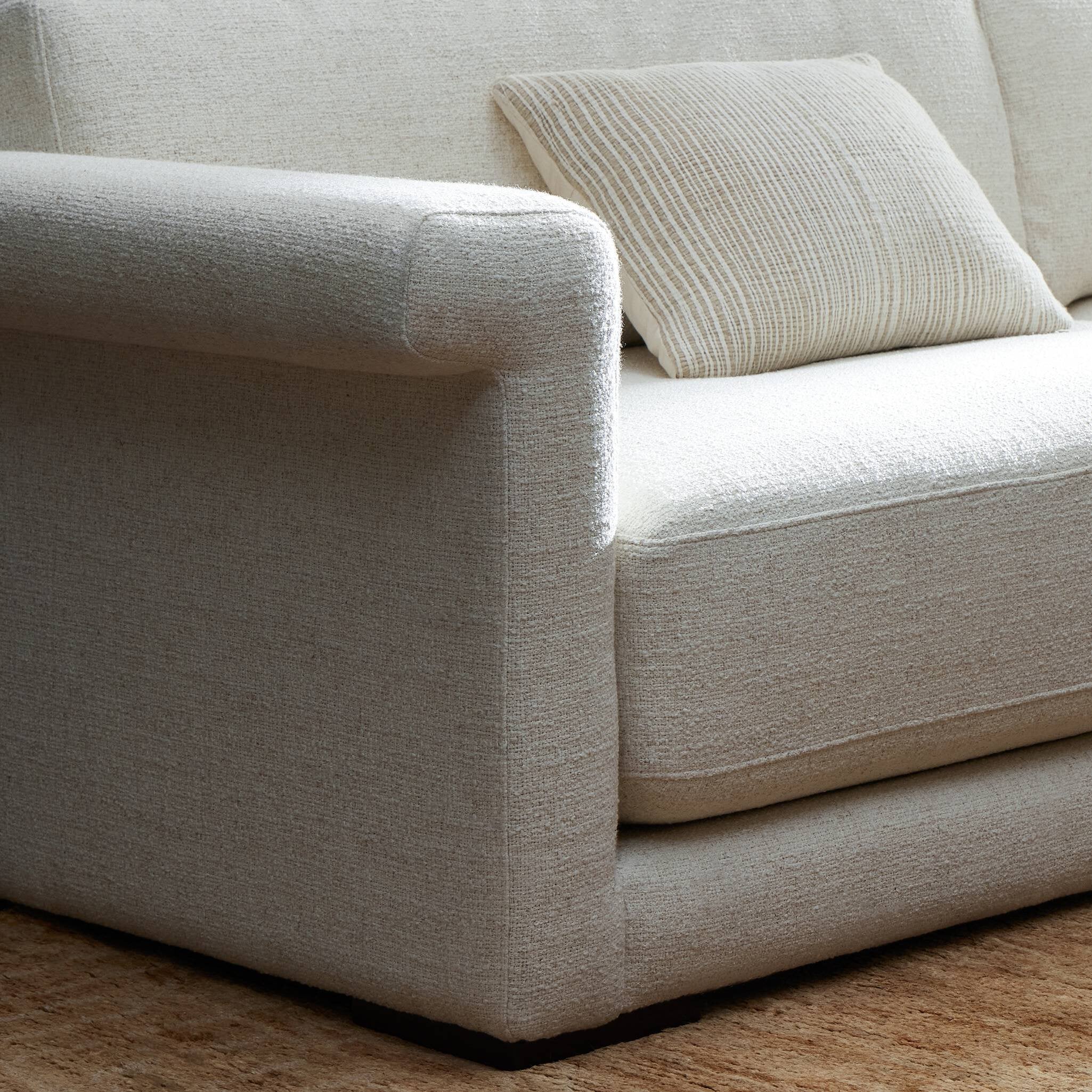 Marcial Sofa