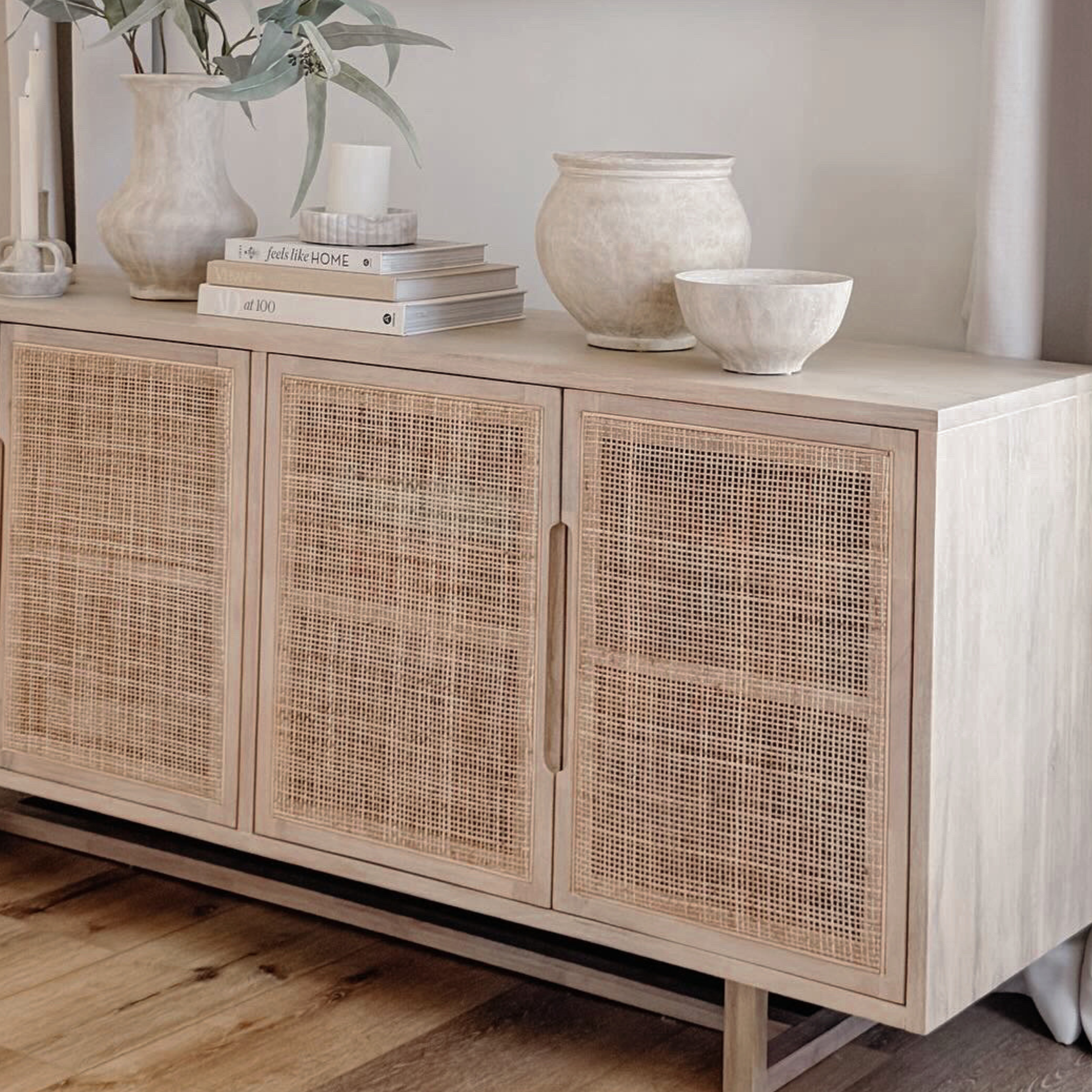 Clarita Sideboard