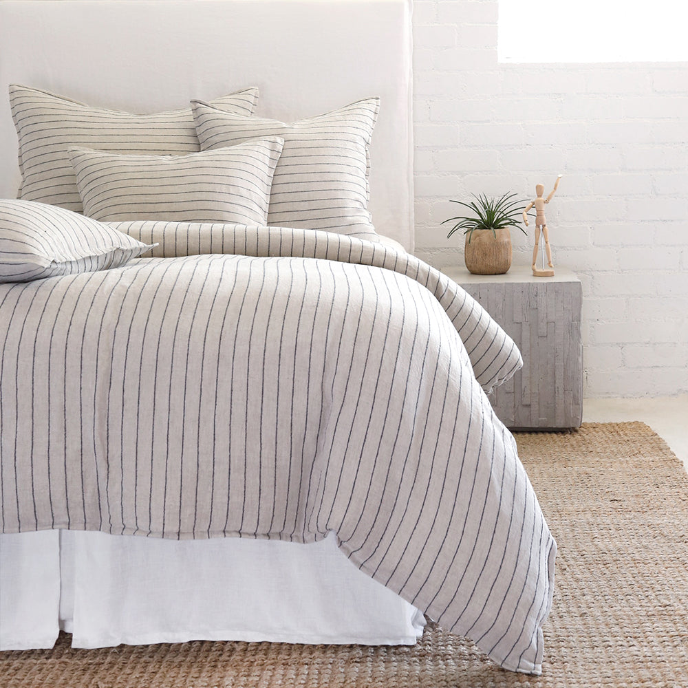 Blake Linen Duvet Set - Flax/Midnight