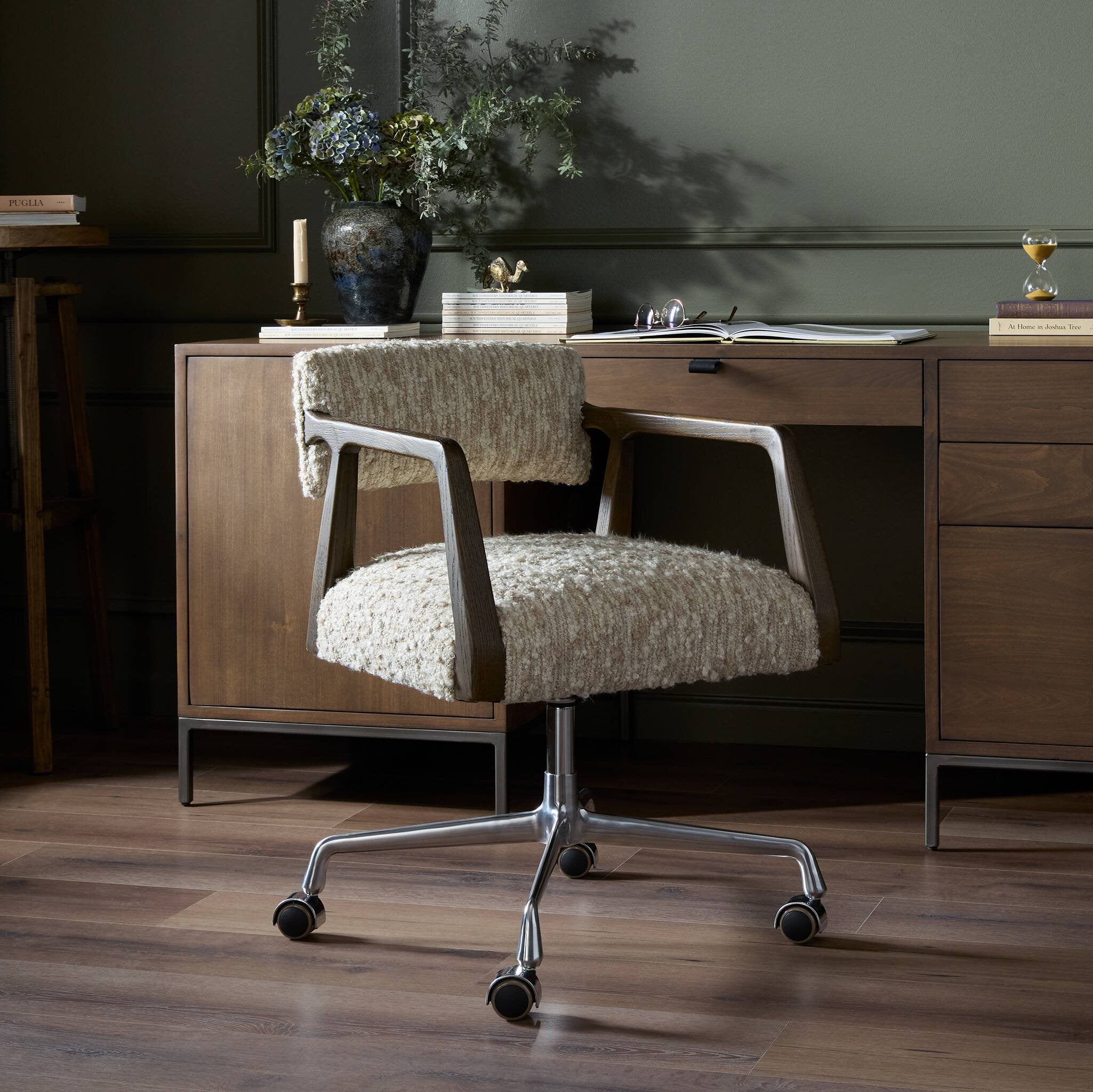 Scott Desk Chair