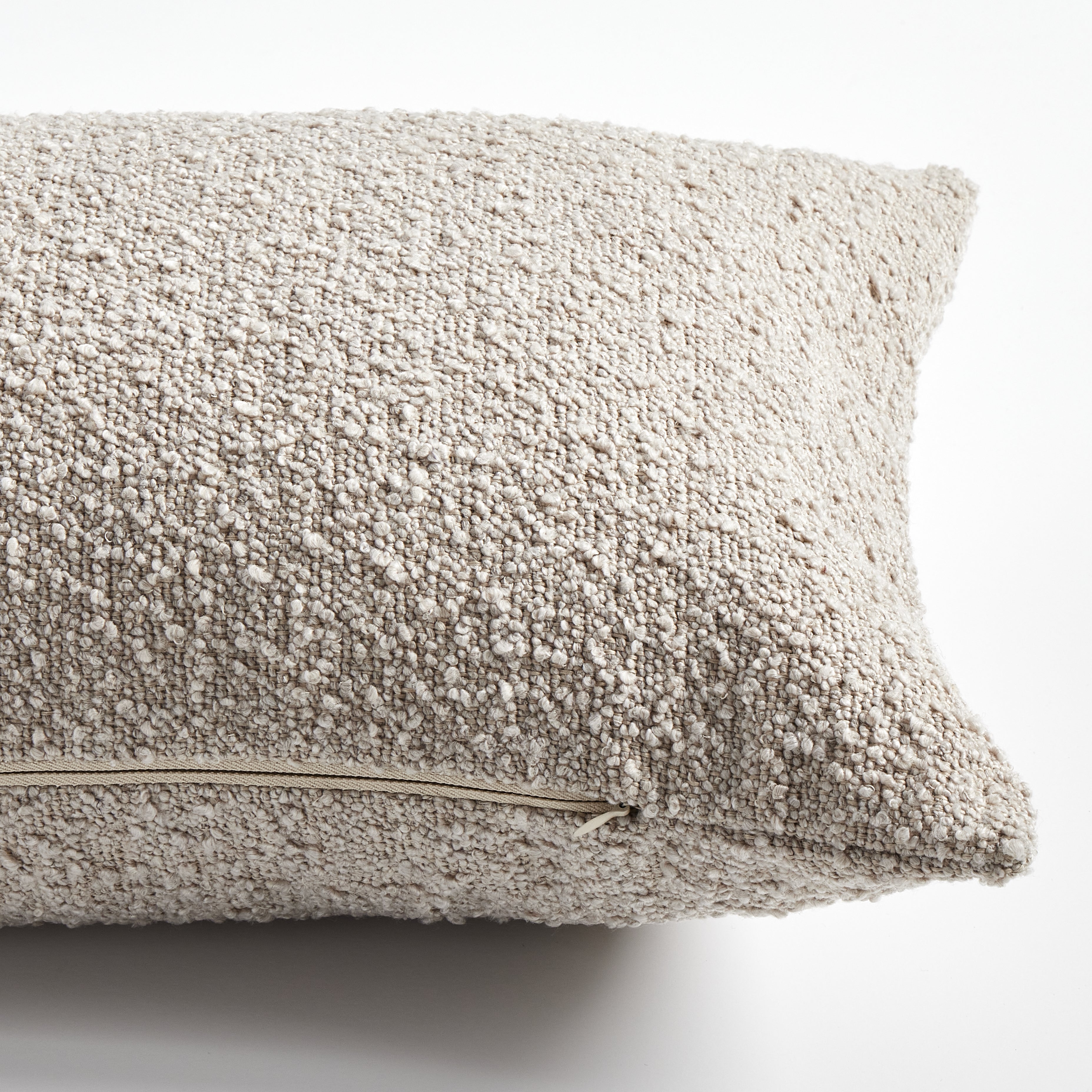 Becca Pillow - StyleMeGHD - 