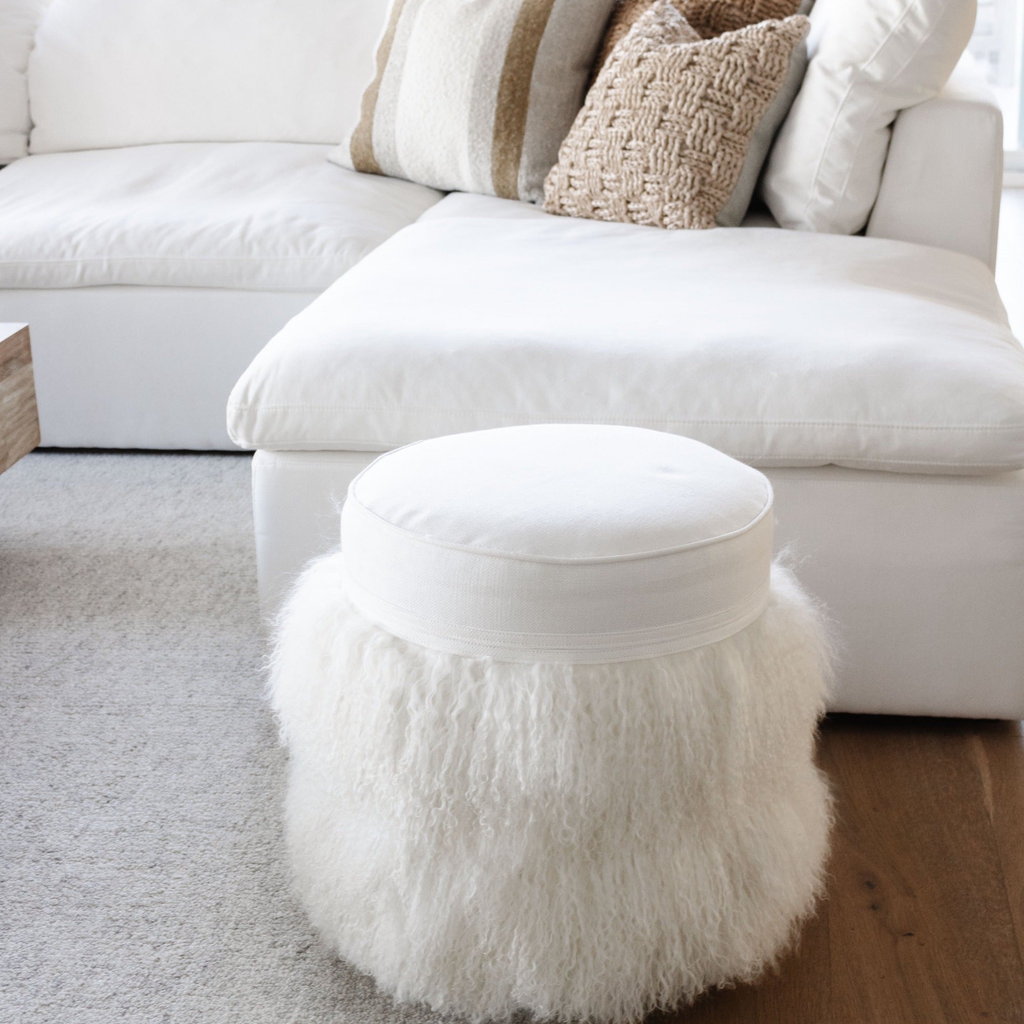 Cecil Pouf - StyleMeGHD - Furry Pouf